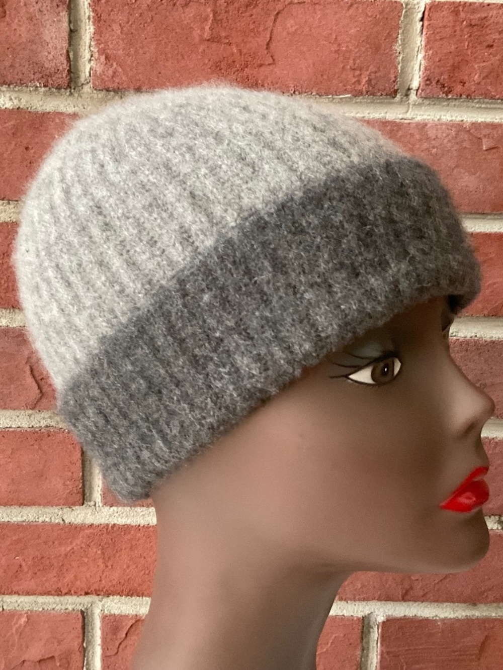 Bloomingdale’s Men’s Ribbed Grey Cashmere Cuff Hat O/S NEW